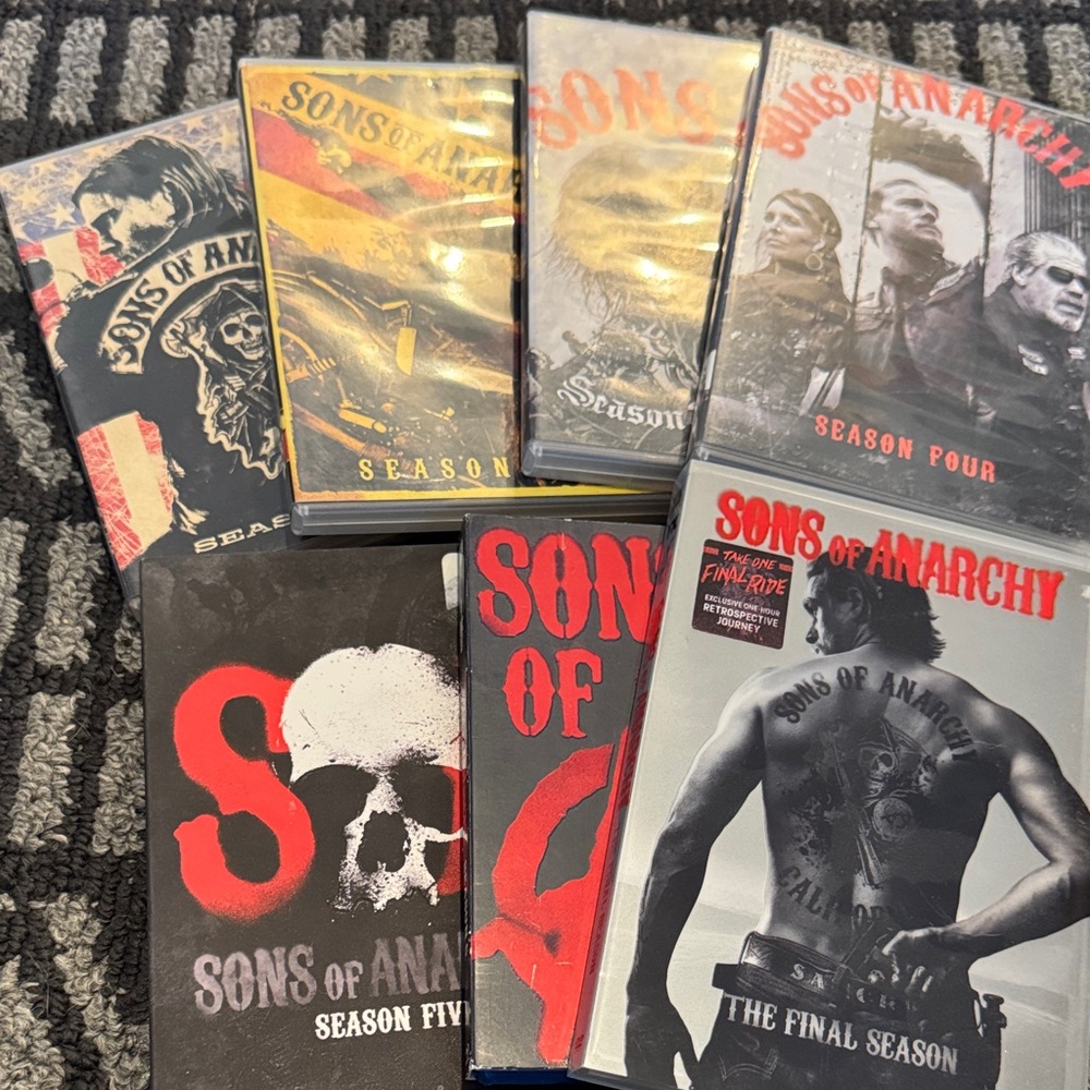 Sons of Anarchy DVD Box Set - Black & Red Covers